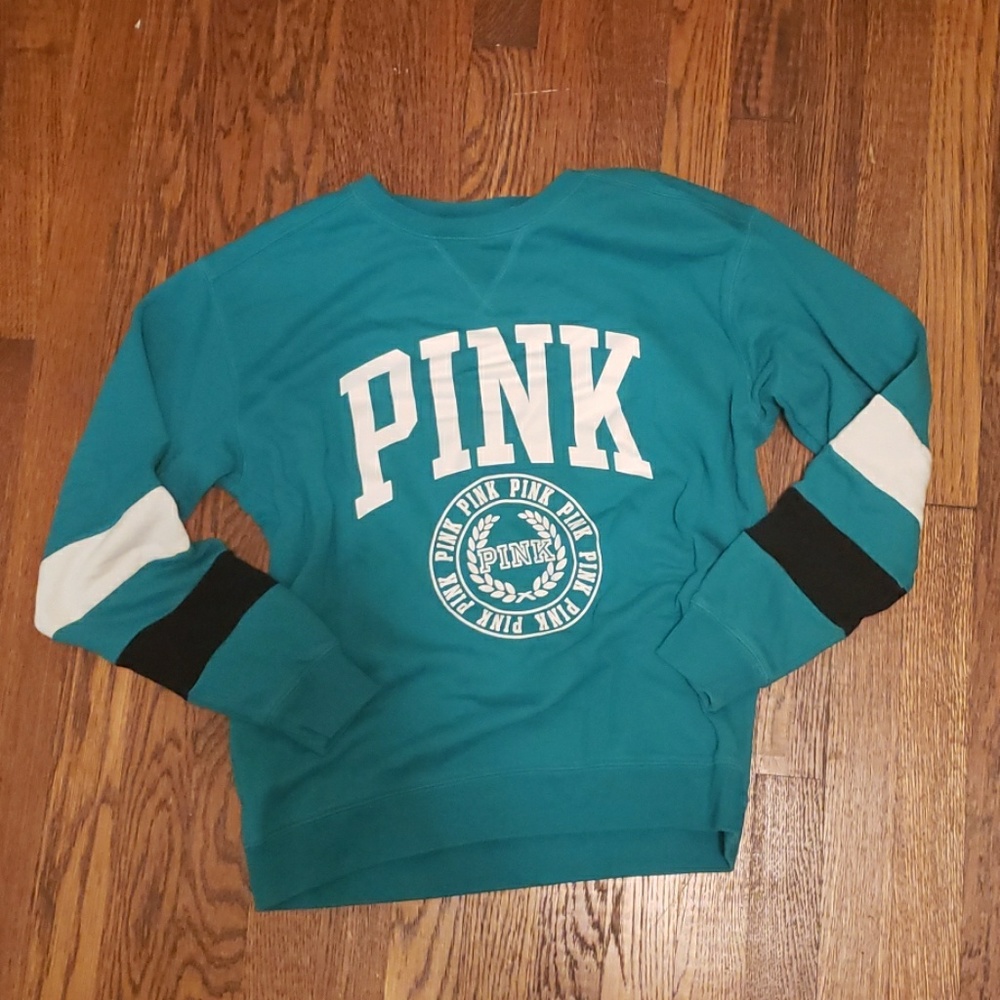 PINK VICTORIA SECRET PULLOVER